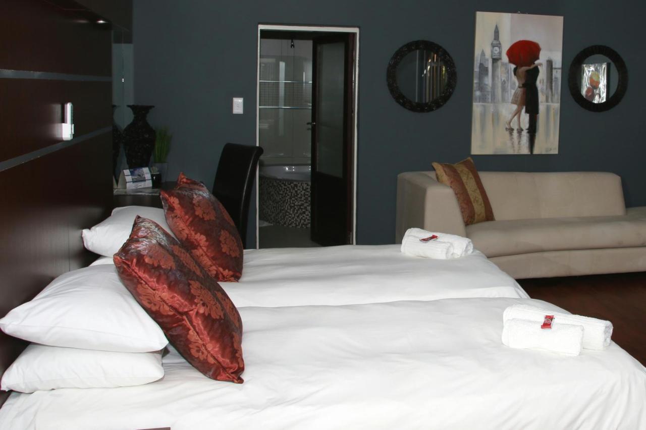 ואנדרביג'לפארק Aalwyns Guesthouse חדר תמונה