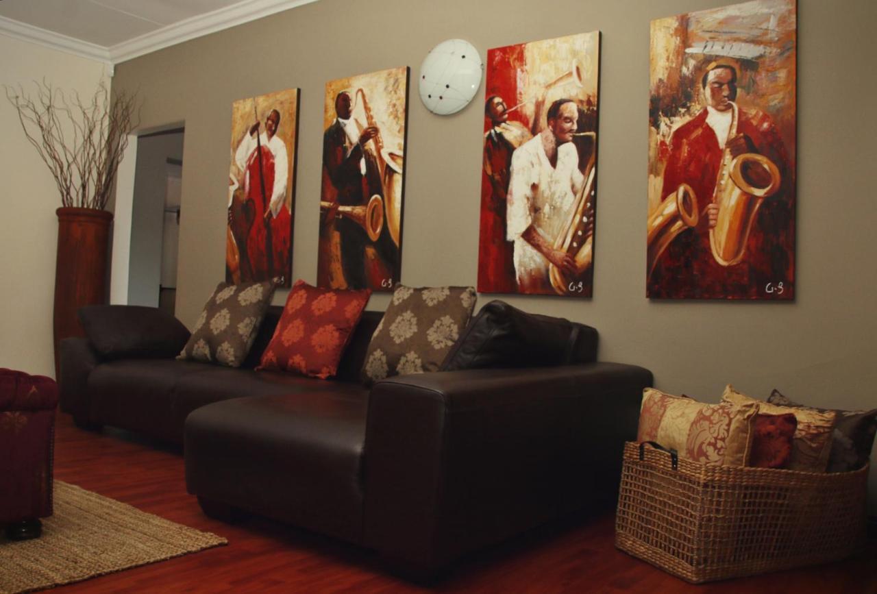 ואנדרביג'לפארק Aalwyns Guesthouse מראה חיצוני תמונה
